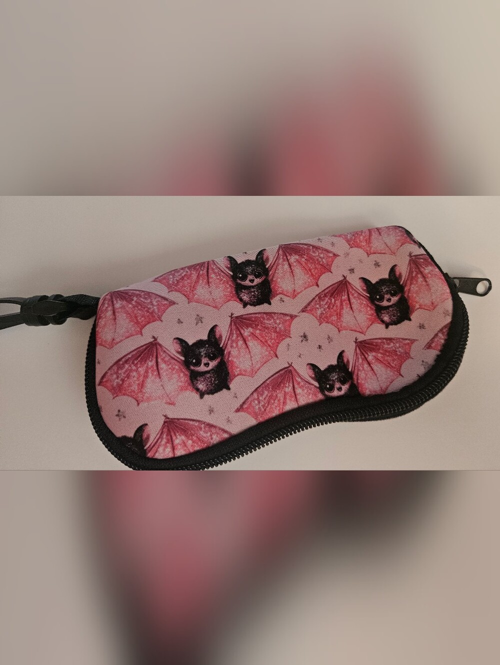 Pink Bat-Print Glasses Case
